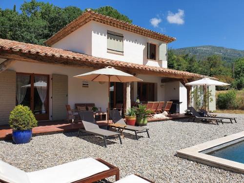 Bargemon Villa | Villa in Bargemon with Pool and Mountain Views