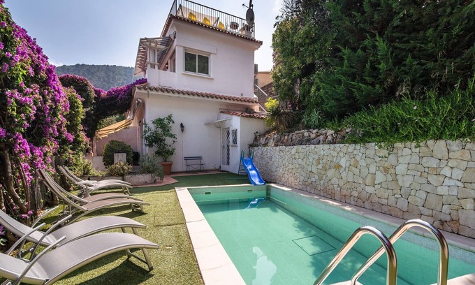 Eze House | Villa in Èze with Heated Pool & Sea View