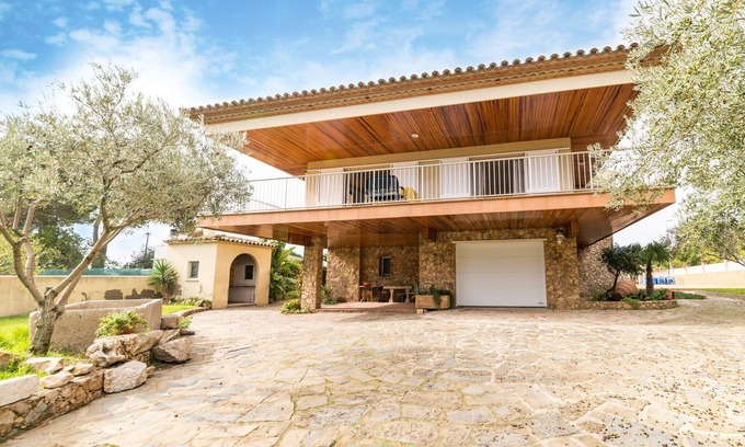 L'Escala Villa | Villa in L’Escala near Riells Beach