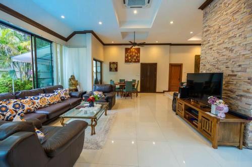 Nong Chaeng Villa | Villa in Pattaya City