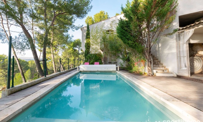Velaux Villa | Villa in Provence: Hollyday, Week End with friends, meetings: close to Marseille