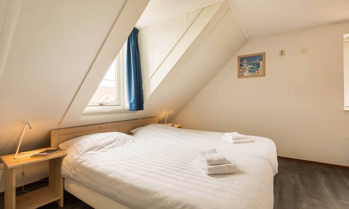 Hoek van Holland Villa | Villa in 's-Gravensande near the Beach