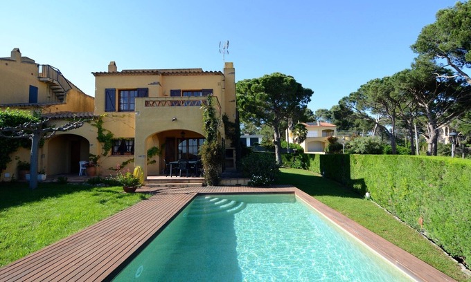 La Torre Vella Villa | Villa in Spain with Private Pool & Garden