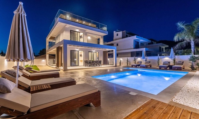 Kalamaki Villa | Villa Infinity Theo - Four Bedroom Villa, Sleeps 8