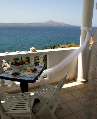 Plaka Apartment | Villa Irini