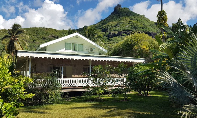 Pihaena House | Villa Iris by Tahiti Homes