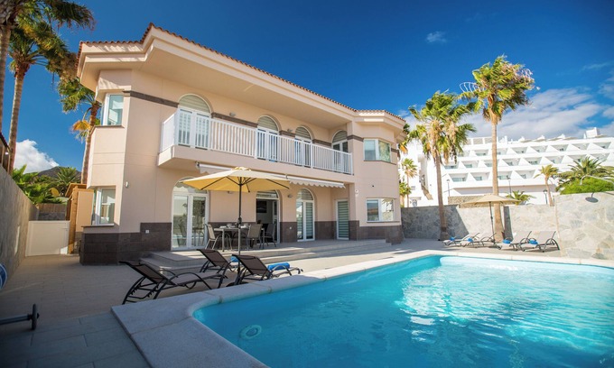 Solana del Matorral Apartment | Villa Jandia Modern New Apartment Morro Jable, Private Heated Pool, Free Parking
