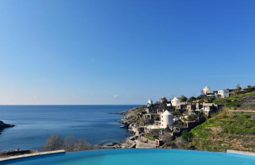 Koundouros House | Villa Jopeli with a large swimming pool and sea view in Koundouros