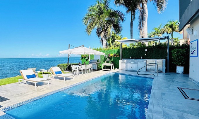 Miradero Villa | VILLA JOYUDA