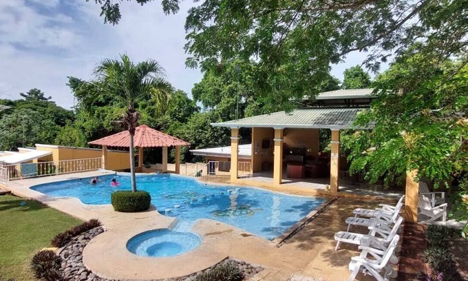 Cerro Plano Villa | Villa Jr 1 Jacuzzi, near the peñon de guacalillo