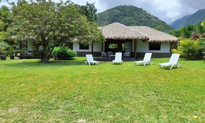 Paea Villa | Villa Kahaia: Tahiti by the sea.