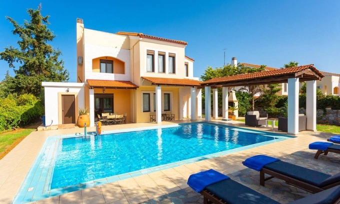 Kefalas Villa | Villa Kefalas Large Private Pool, A/C, WiFi