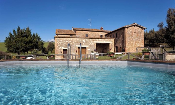 Bollano Villa | Villa 'La Memoria Del Tempo' with Private Pool, Wi-Fi and Air Conditioning