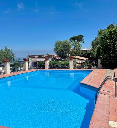 Schiazzano House | Villa Le Ortensie