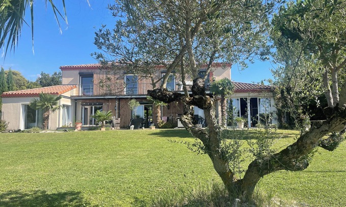 Trebons-sur-la-Grasse Villa | Villa Lerici large house in the Lauragais region