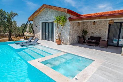 Seydikemer Villa | Villa Lidya
