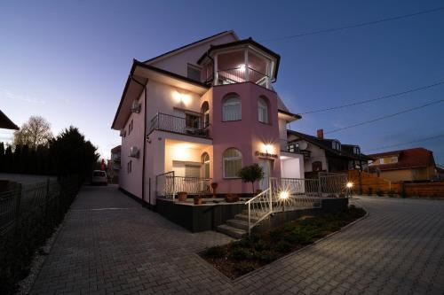Zalakaros Bed & Breakfast | Villa Lotus