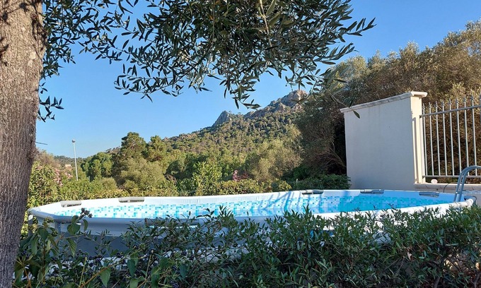 Poggio dei Pini House | VILLA LUIGI: accommodation in villa with PARKING and above ground POOL PRIVATE HOST