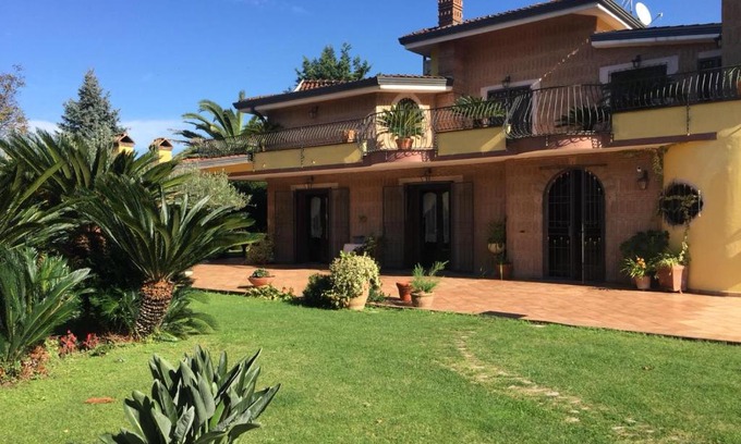 Montoro Bed & Breakfast | Villa Luisa