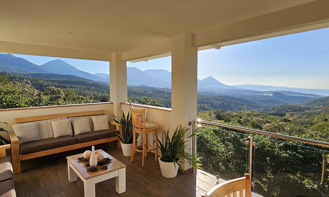 Coatepeque House | Villa Luvier