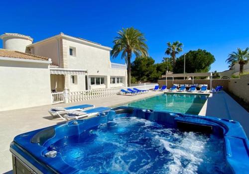 Orihuela Costa Villa | Villa Luxueuse HIVA OA à 3 min à pied de la plage