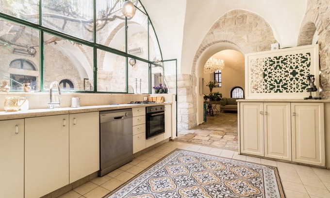 Mahane Israel House | Villa Mamilla