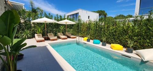 Ishem Villa | Villa MarYsol - San Pietro Resort - Pool & Hot Tub