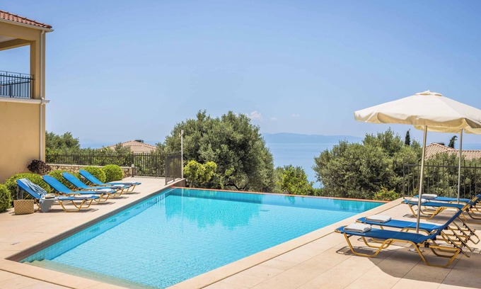 Vlachata Villa | Villa Mihas - Six Bedroom Villa, Sleeps 12