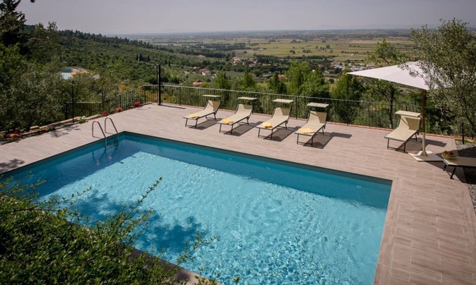 Il Borgo Villa | Villa Montecchio By MMega