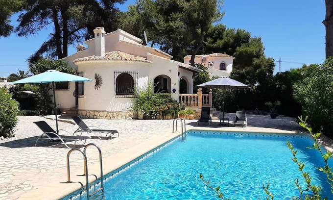 Costa Nova Villa | Villa Moreno with Large Private Pool