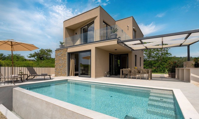 Krasica Villa | Villa Oasis with Pool