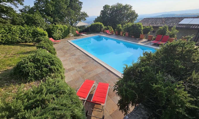 Massa Martana Villa | Villa of the Fireflies, panoramic pool, top privacy