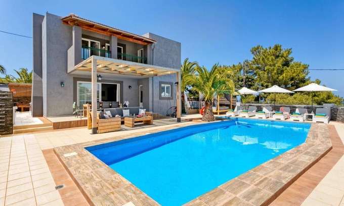 Old Hersonissos Villa | Villa Omega by Villa Plus
