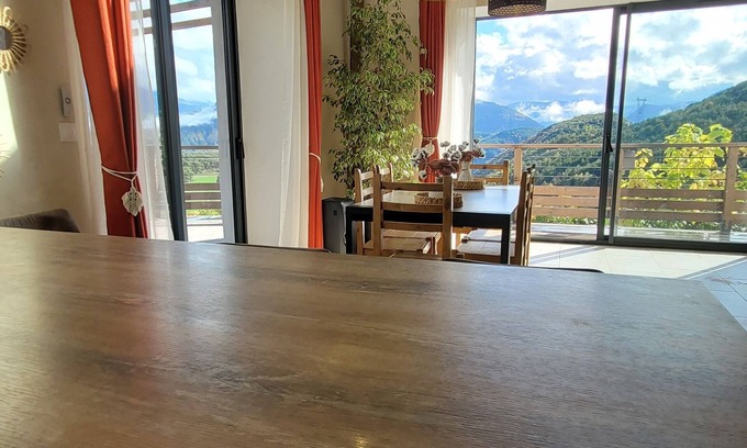 Rousset Villa | Villa overlooking nature, large panoramic terrace with lake and mountain views