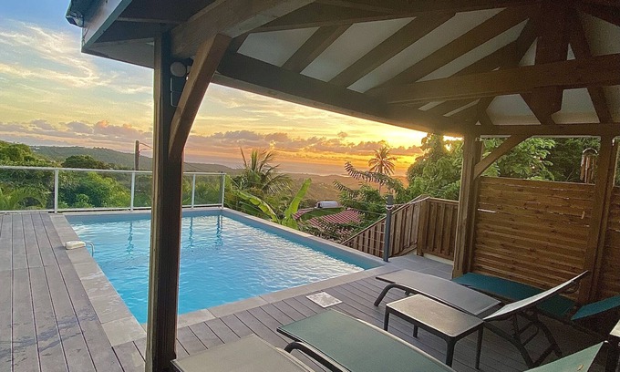Riviere-Salee Villa | VILLA PAMEYAQUE T3 SUPERB SEA VIEW AND SWIMMING POOL