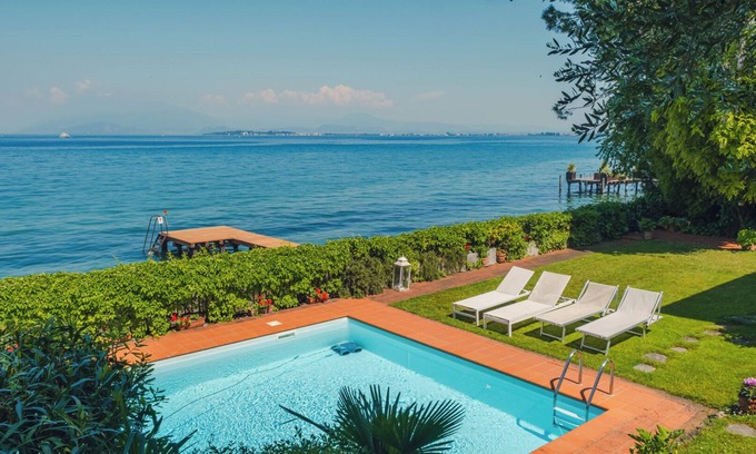 Desenzano del Garda Apartment | Villa Patrizia Lake View