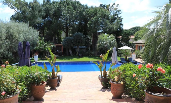 Le Grau-dʼAgde House | Villa peacock