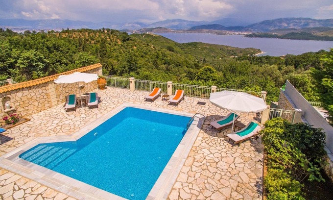 Agios Stefanos Avliotes Villa | Villa Petrosa by Villa Plus
