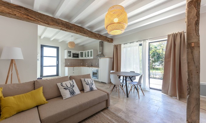 Seysses-Saves Bed & Breakfast | VILLA PEYRIGUÉ, GERS, "LE PETIT PEYRI" COTTAGE