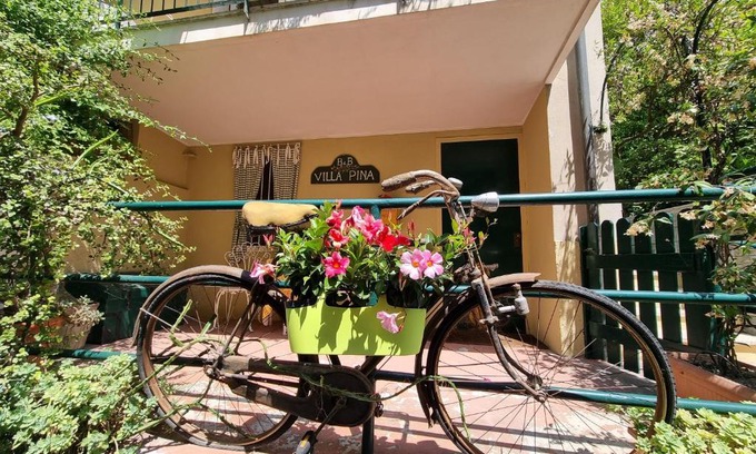 Laigueglia Hotel | Villa Pina