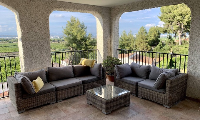 Chiva House | Villa Pinos - house with private pool and valley views