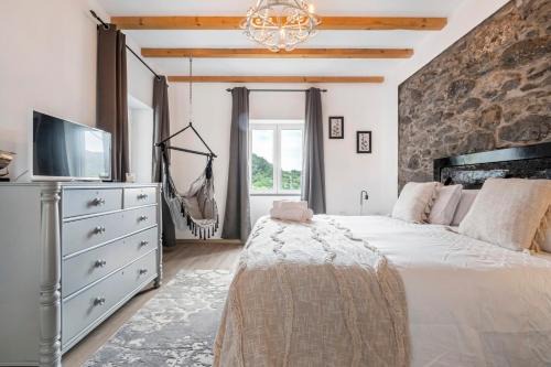 Sao Vicente Villa | Villa Pomar, By OP