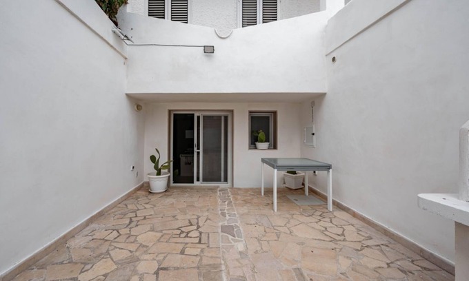 Villanova Villa | Villa Preziosa by Rentbeat