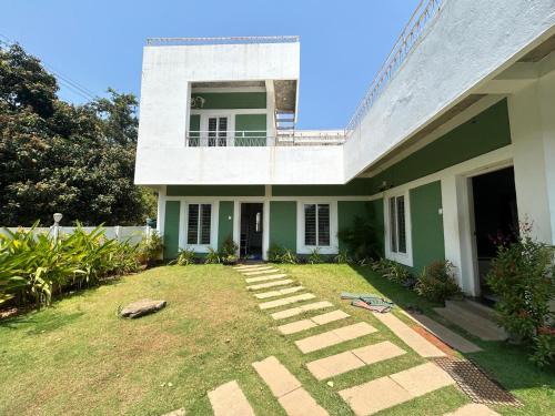 Auroville House | VILLA RISHAAM with swimming pool