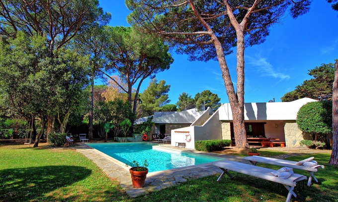 Roccamare Villa | Villa Rocca Mare - Villa with pool by the sea