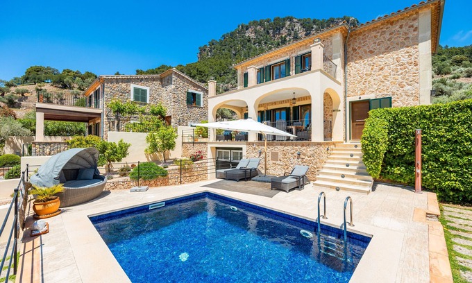 Valldemossa Villa | Villa 'Sa Papaiona' with Mountain View, Private Pool and Wi-Fi