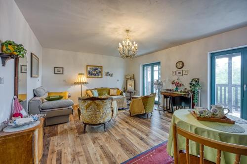 Kras Apartment | Villa Salamander Suite - Happy Rentals