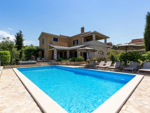Montizana Villa | Villa Salvea with heated pool