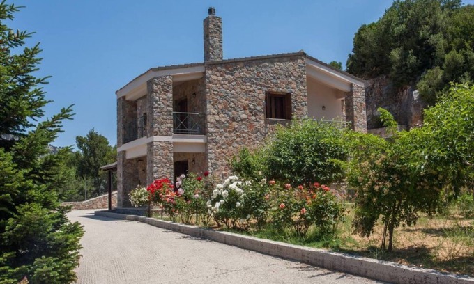 Omalos House | Villa Samaria, White Mountains of Crete