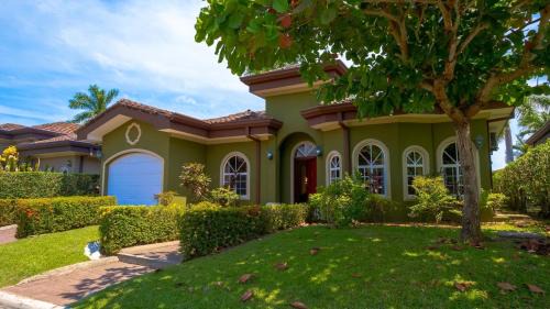 Bejuco Villa | Villa San Miguel By Vacation Pura Vida